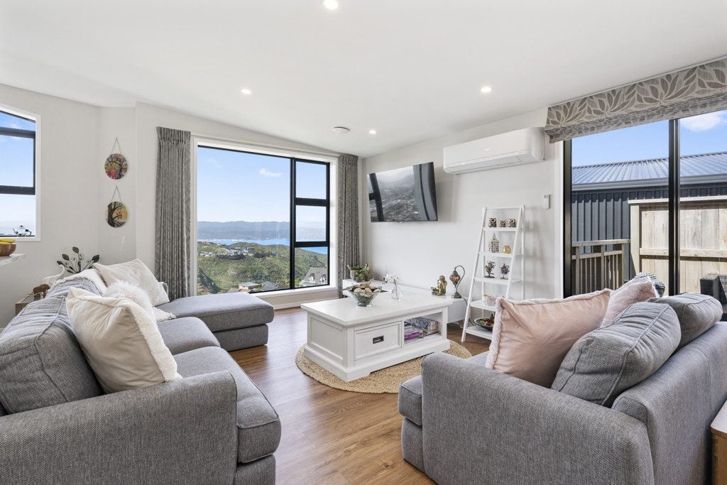 20 Jaunpur Crescent, Broadmeadows, Wellington - Carousel 2
