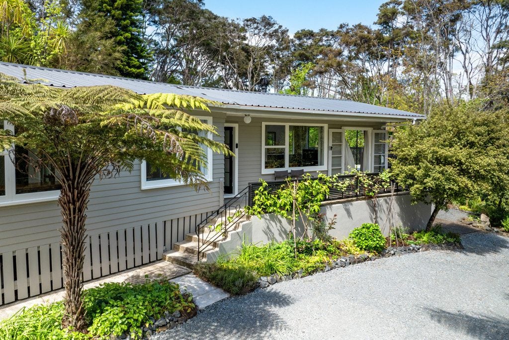 1060 Sandspit Road, Sandspit, Warkworth - Carousel 2
