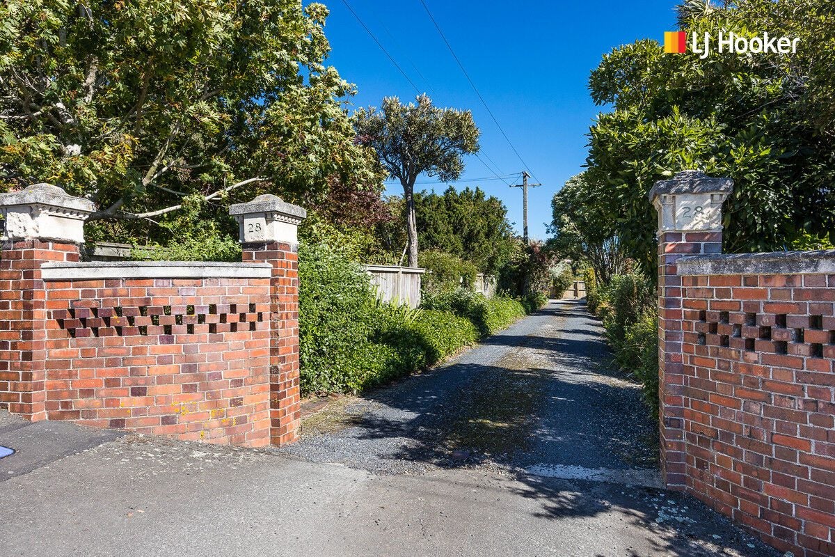 28 Elliot Street, Andersons Bay, Dunedin - Carousel 2