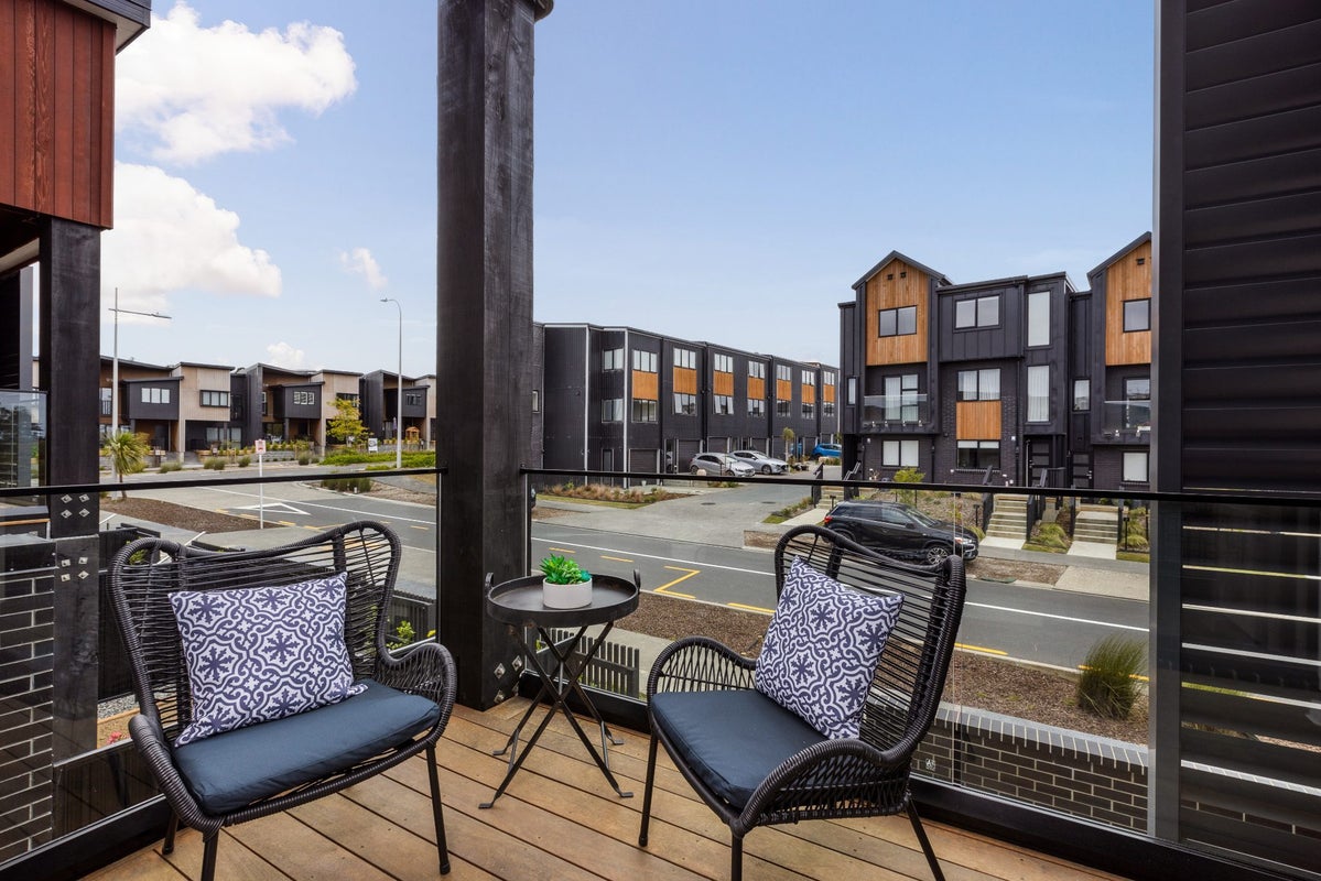 2E Longshore Drive, Long Bay, Auckland - Carousel 2