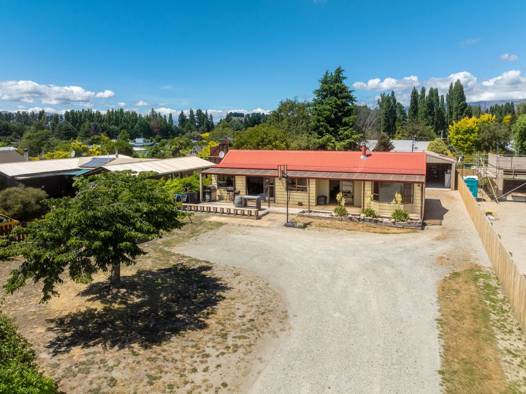 45 Gunn Road, Albert Town, Wanaka - Carousel 1