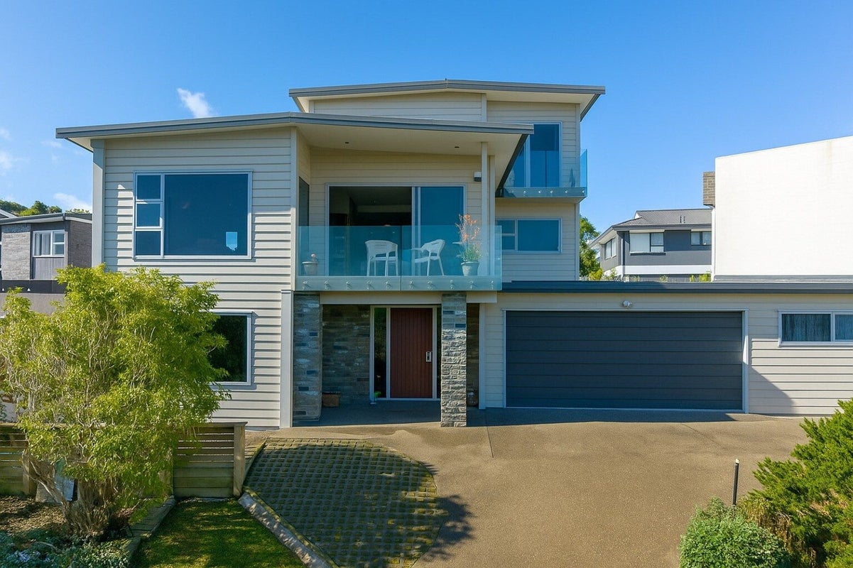 28 Oban Road, Browns Bay, North Shore City, Auckland - Carousel 2