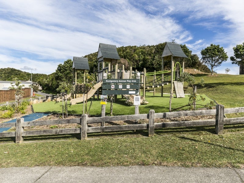 96A Montgomery Avenue, Karori, Wellington - Carousel 15