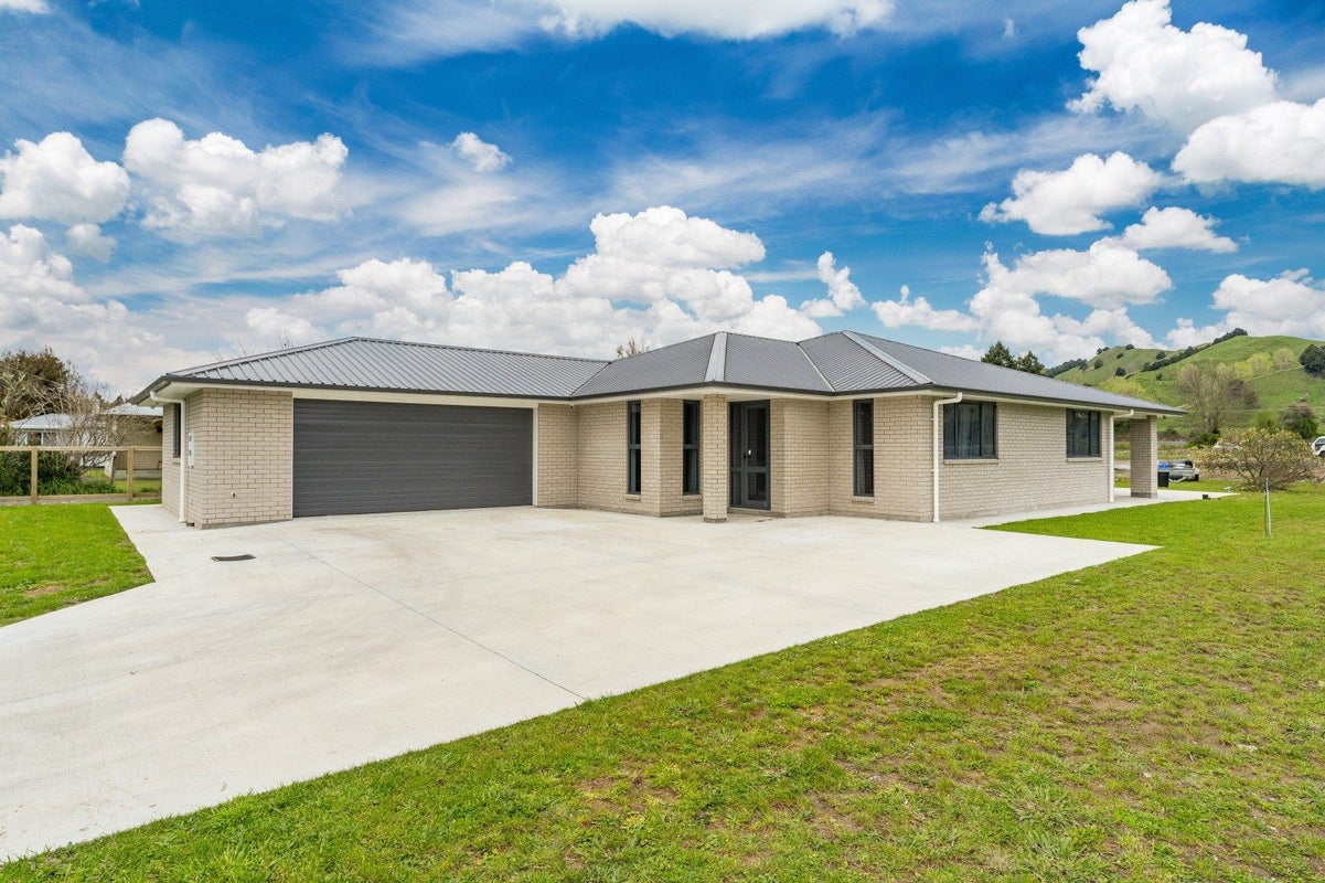 35 Miro Street, Manunui, Taumarunui - Carousel 1