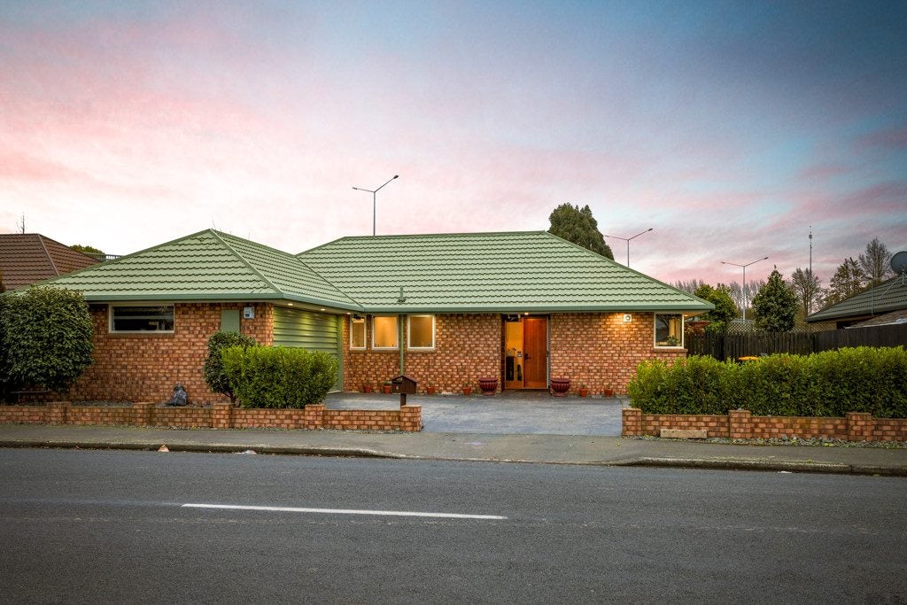 3 Farquhars Road, Redwood, Christchurch - Carousel 2