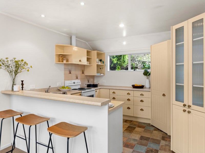 6A Busby Place, Havelock North, Havelock North - Carousel 2