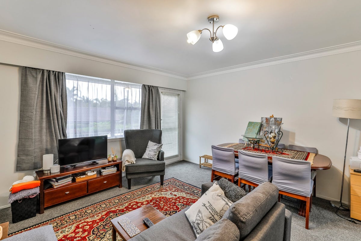 1/331 Riddell Road, Glendowie, Auckland - Carousel 2