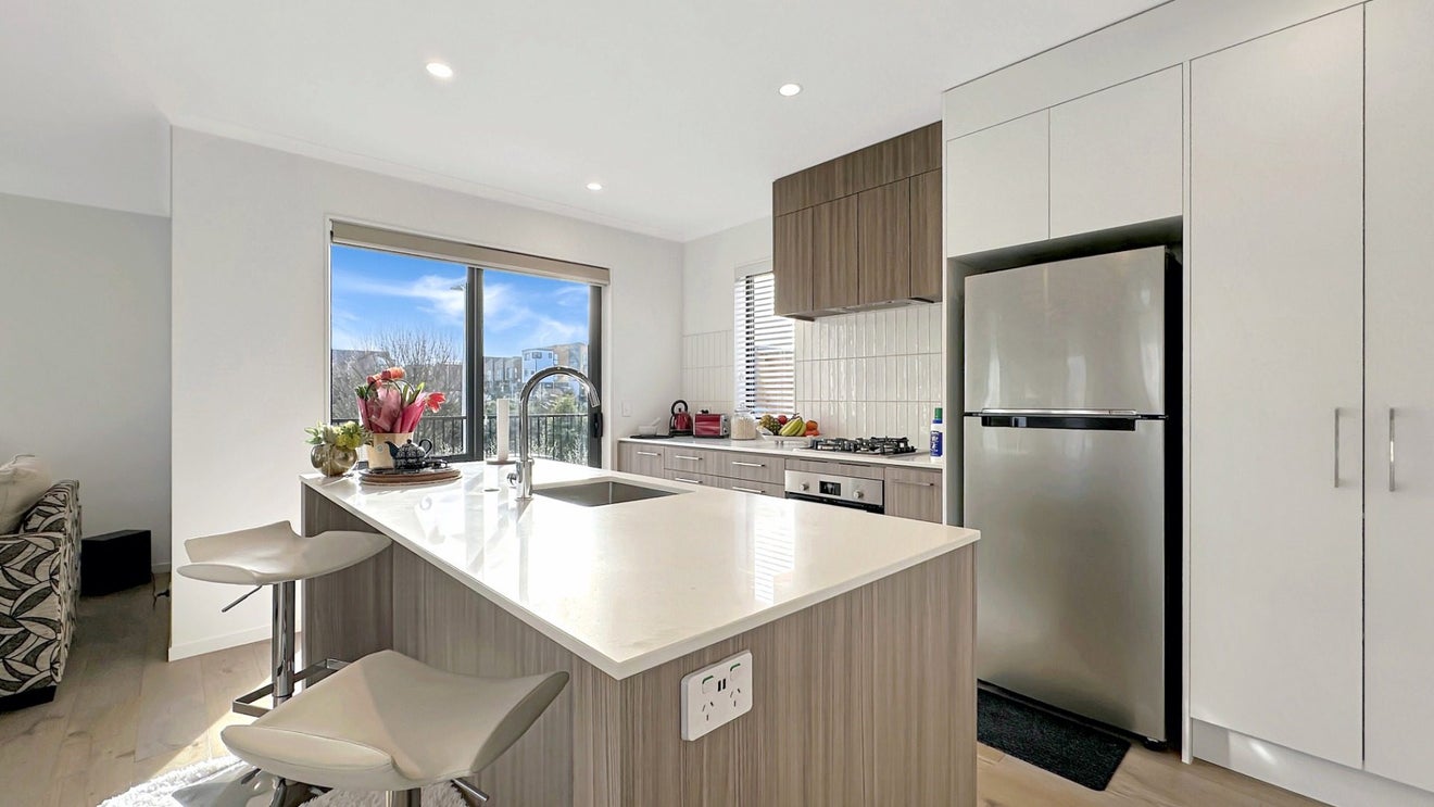 20 Kilcadden Drive, Flat Bush, Auckland - Carousel 2
