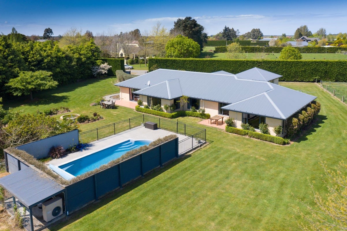 55 Grayburn Road, Elgin, Ashburton - Carousel 1