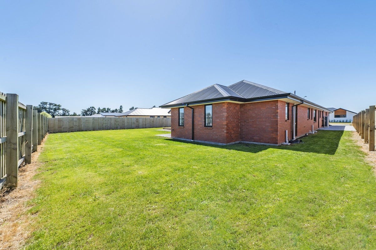 22 Suffolk Drive, Kirwee, Kirwee - Carousel 26