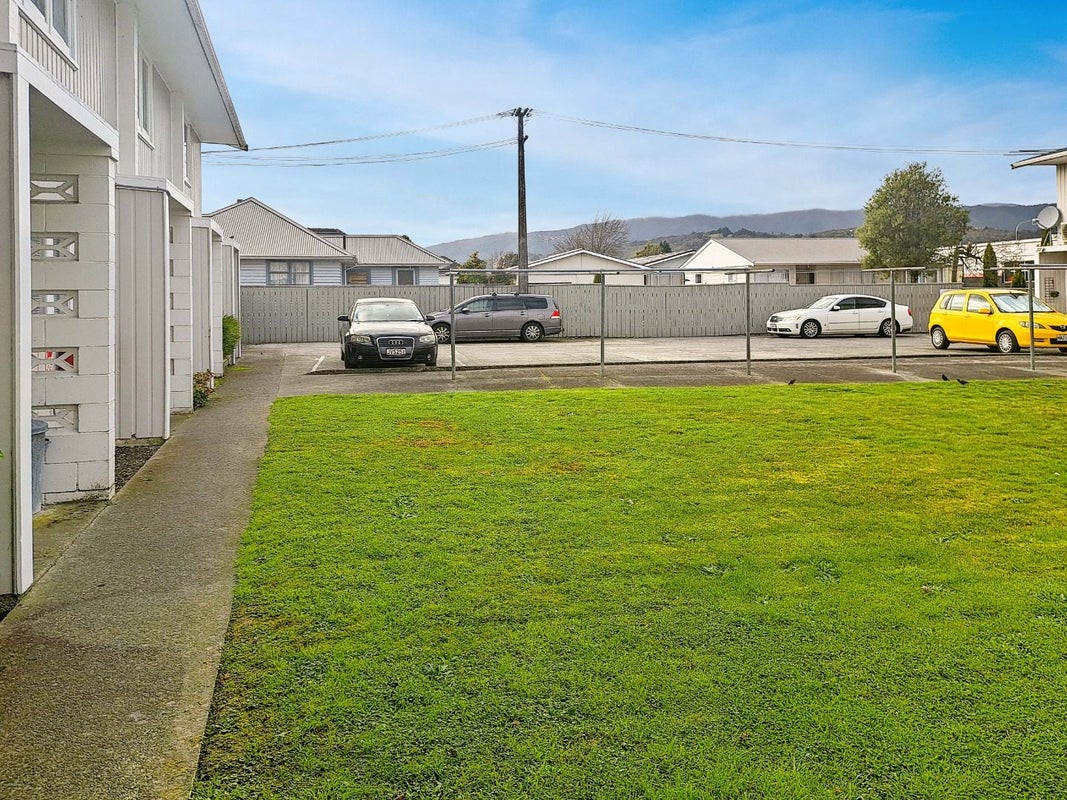 6/6 Keys Street, Elderslea, Upper Hutt - Carousel 8