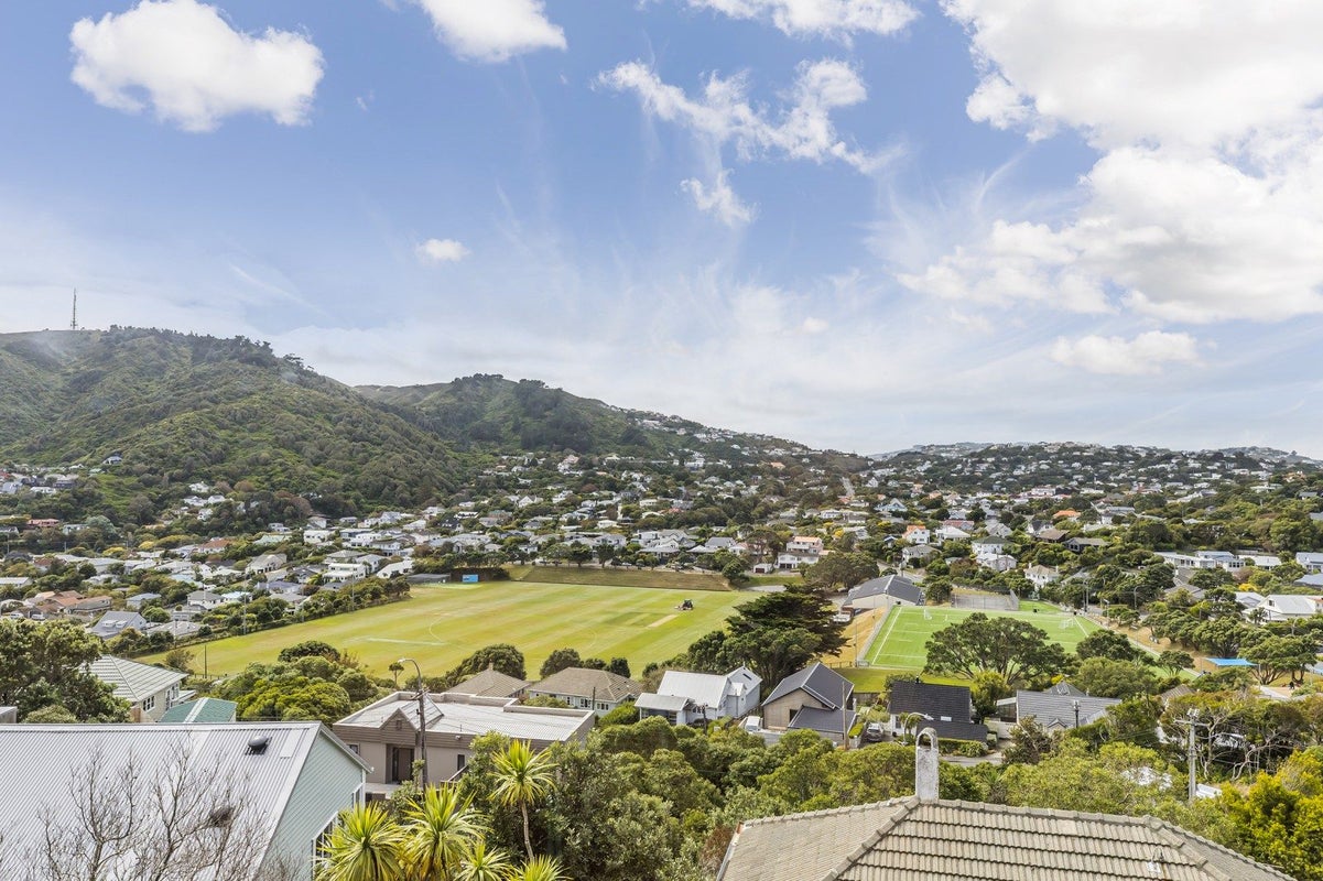 131A Cockayne Road, Khandallah, Wellington - Carousel 2