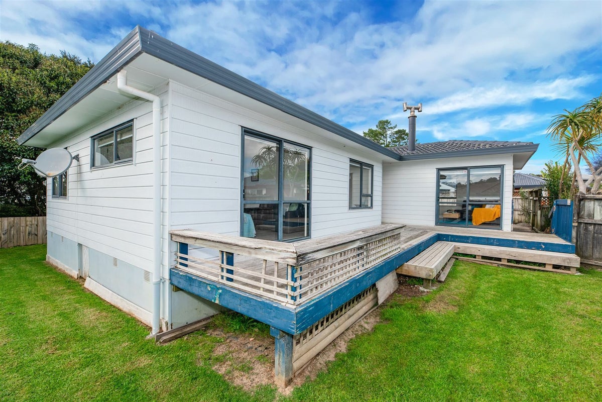 106 Glen Road, Ranui, Auckland - Carousel 2