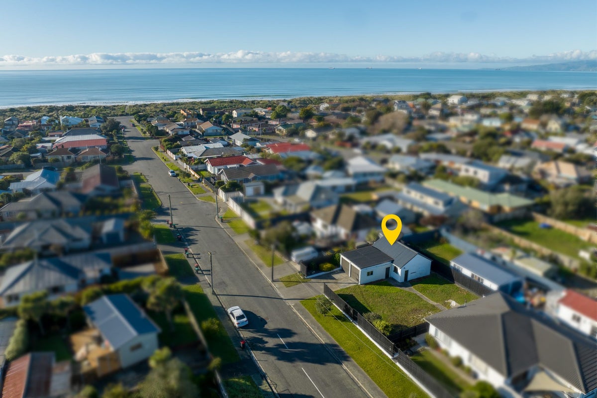 4A Pandora Street, North New Brighton, Christchurch - Carousel 1