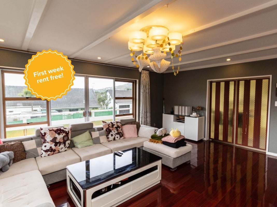 1 Paddington Grove, Karori, Wellington - Carousel 1
