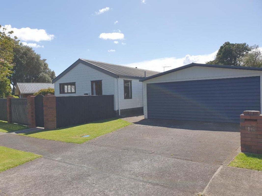 16 Elder Grove, Whalers Gate, New Plymouth - Carousel 1