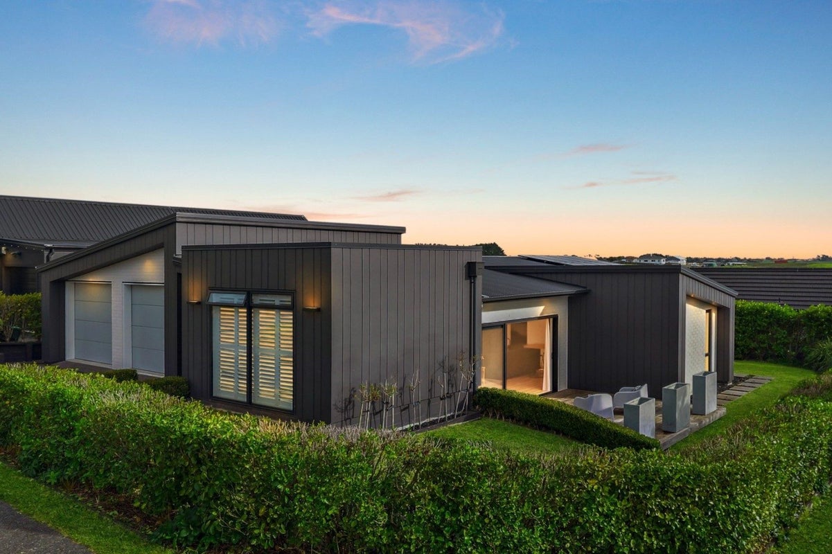 17 Jonah Lomu Drive, Paerata, Pukekohe - Carousel 1
