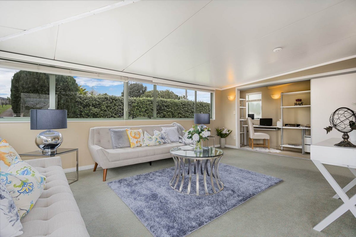 24 Wakelin Road, Beachlands, Auckland - Carousel 1