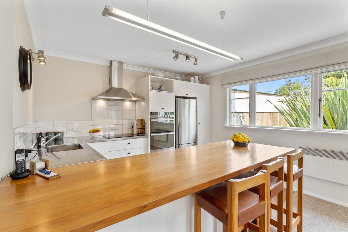 74 Glen Road, Raumati South, Paraparaumu - Carousel 2