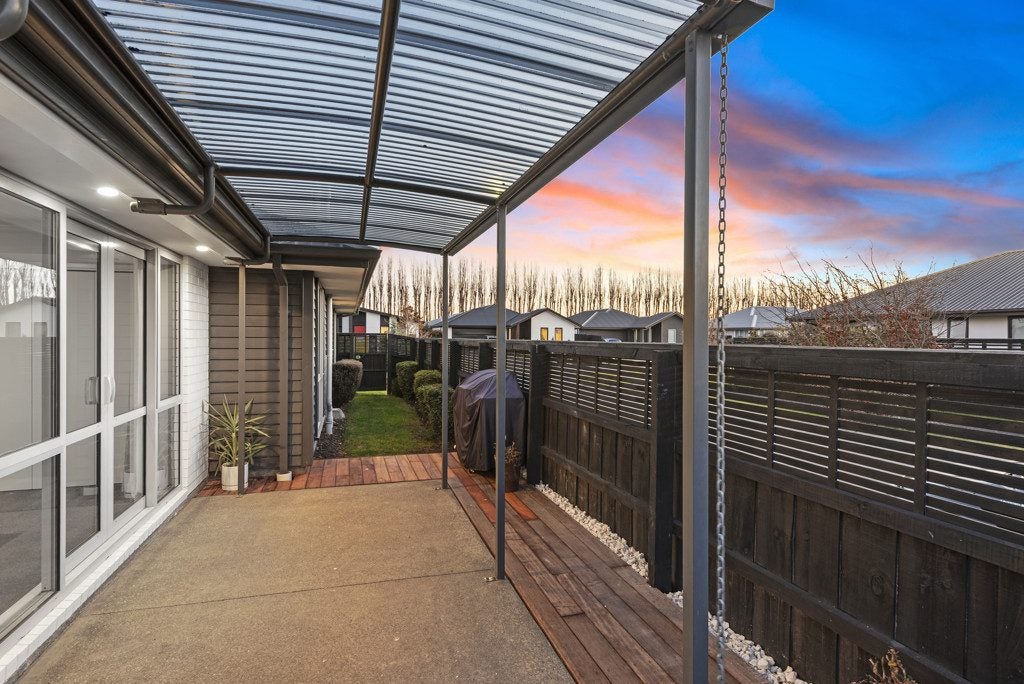 7 McLendon Green, Belfast, Christchurch - Carousel 14