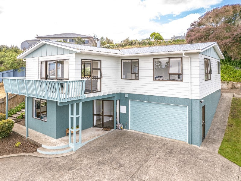 68 Treadwell Street, Springvale, Whanganui - Carousel 1