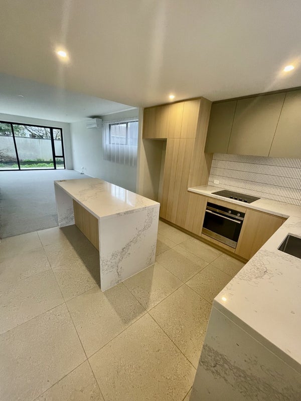 15D Cuba Street, Petone, Lower Hutt - Carousel 2