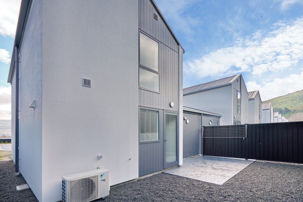 2 Wheatsheaf Lane, Heathcote Valley, Christchurch - Carousel 10