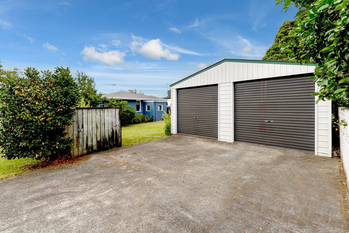 1 Seaforth Grove, Greerton, Tauranga - Carousel 19