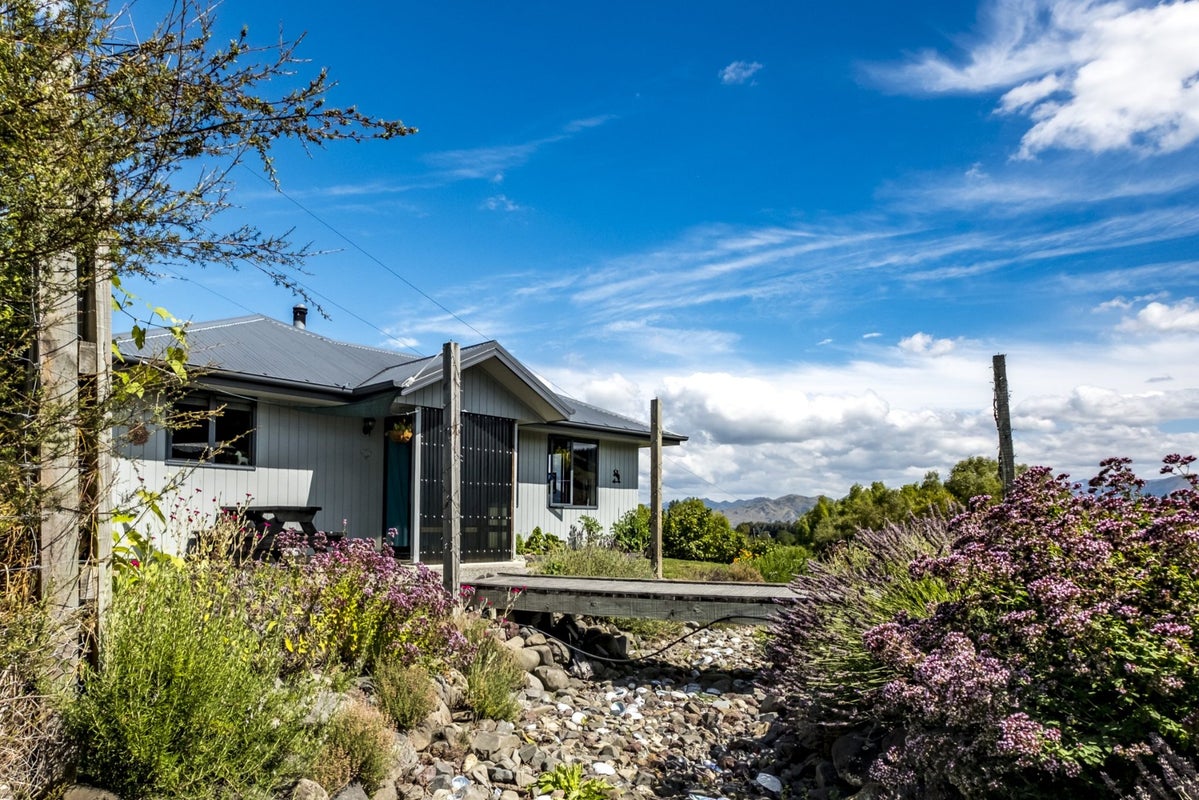 7C Coleridge Street, Hanmer Springs, Hanmer Springs - Carousel 1