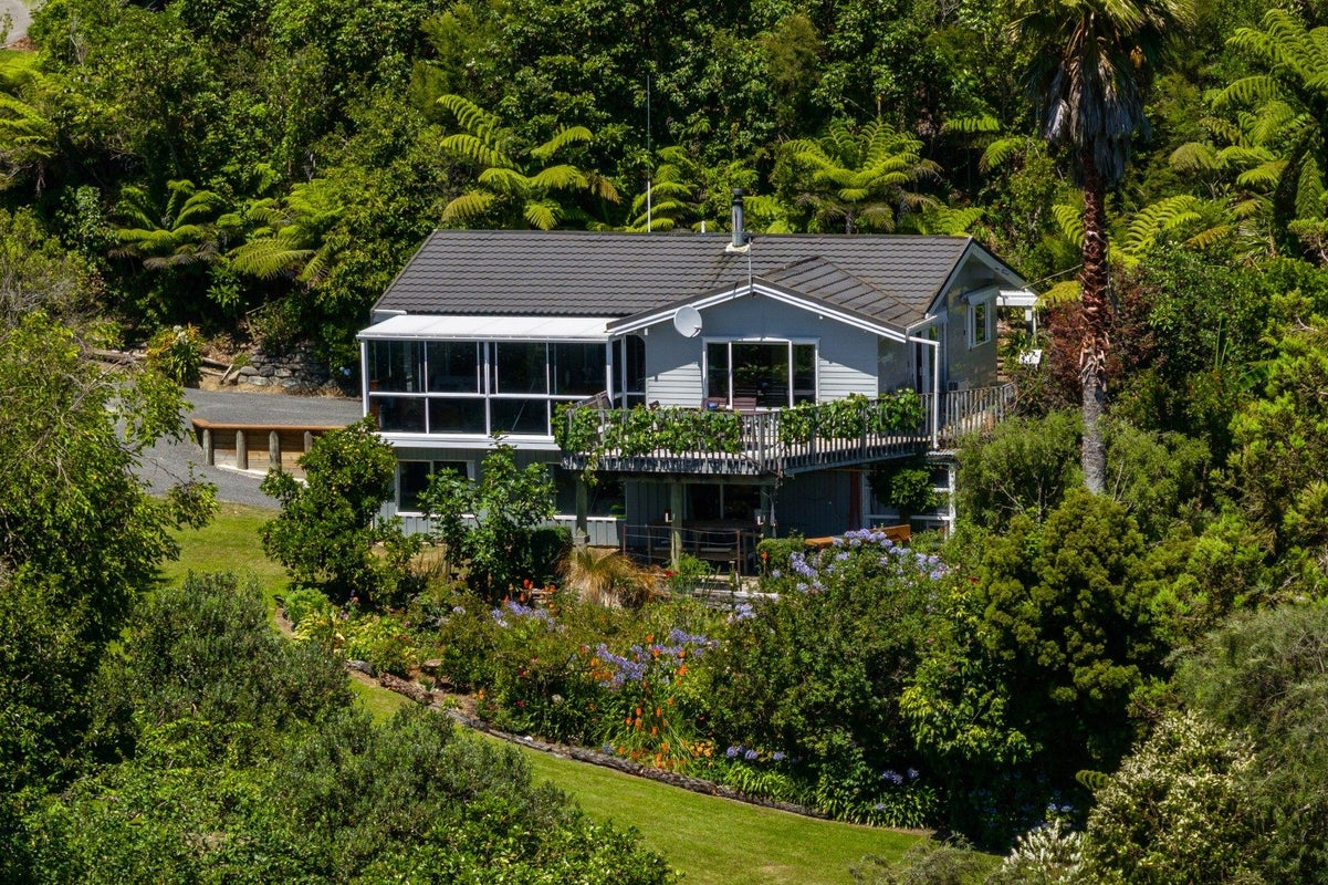 236 Moetapu Bay Road, Picton - Carousel 2