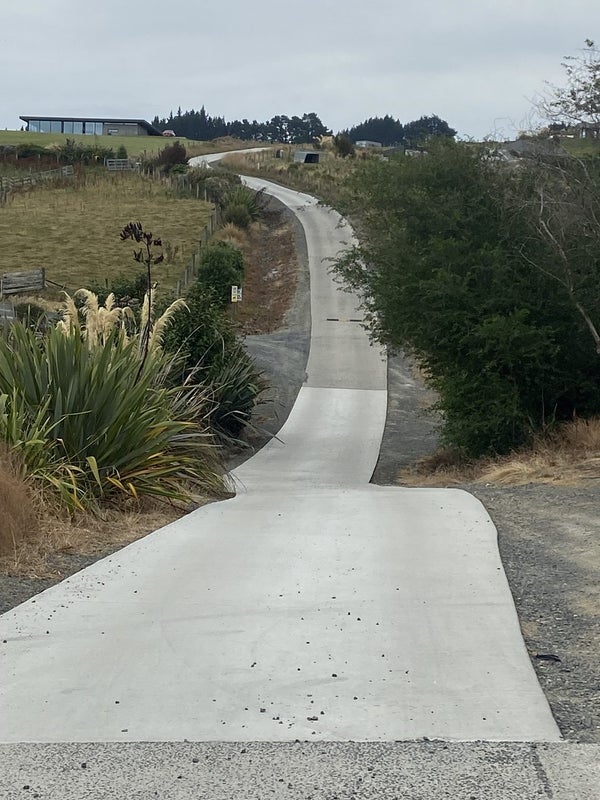 41 Kens Lane, Sawyers Bay, Dunedin - Carousel 2