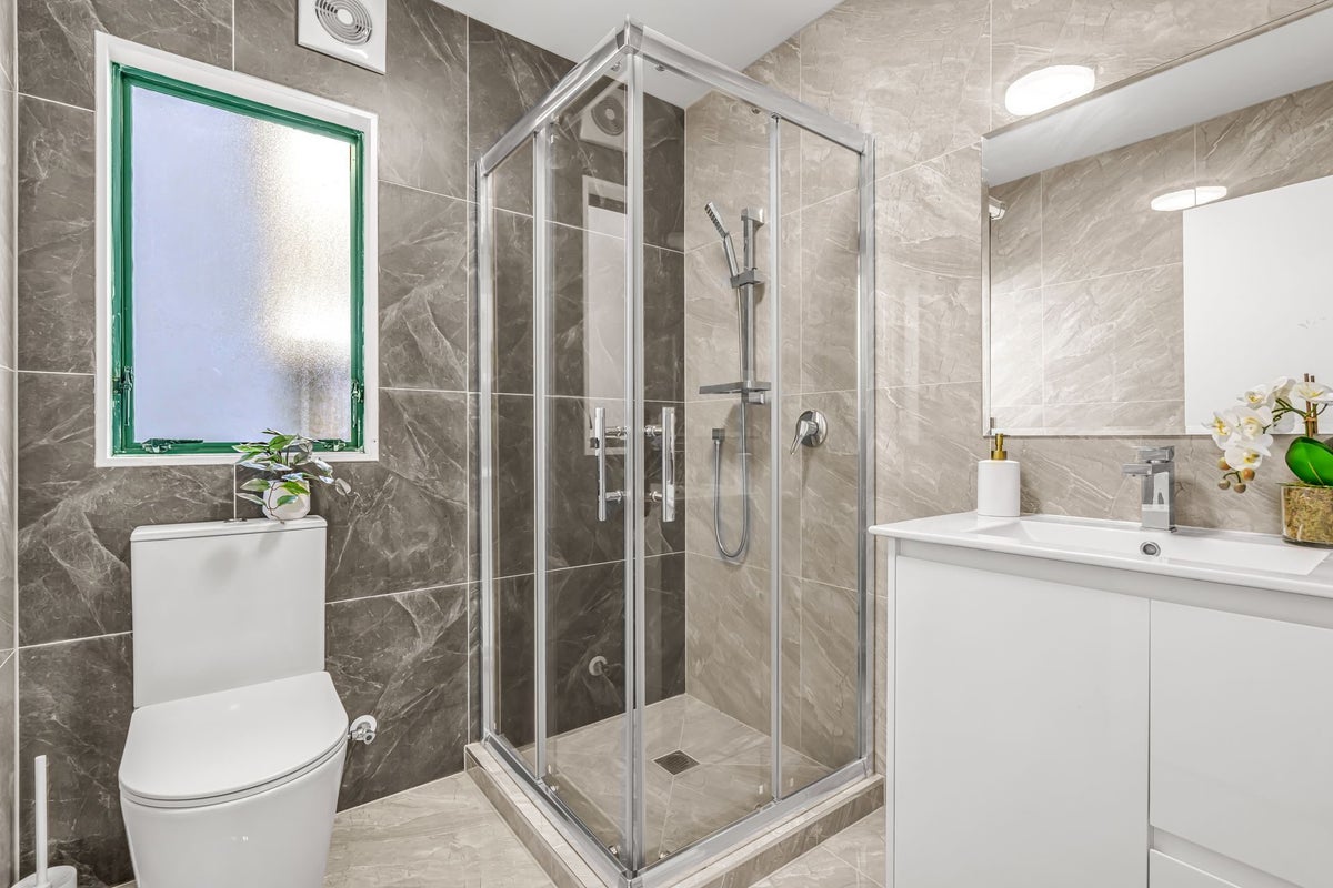 1/54 Dornwell Road, Three Kings, Auckland - Carousel 29