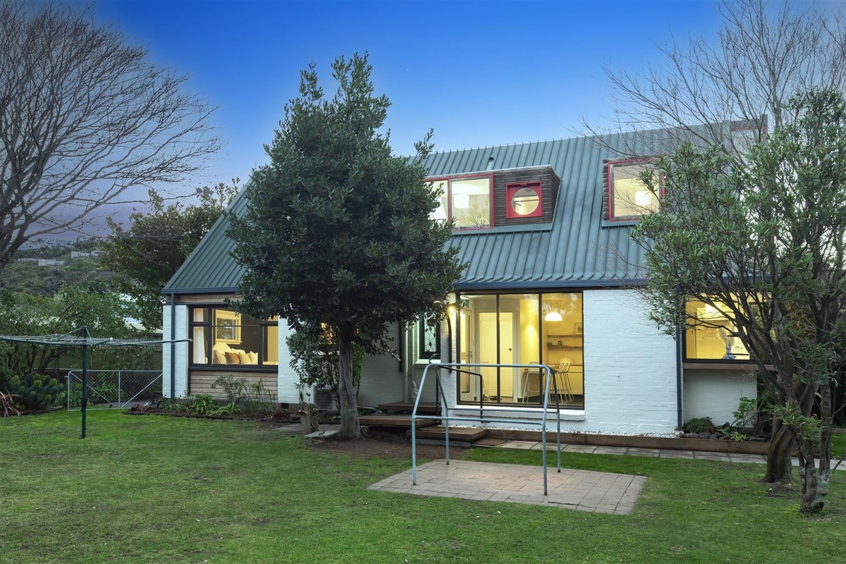 12 Celia Street, Redcliffs, Christchurch - Carousel 2