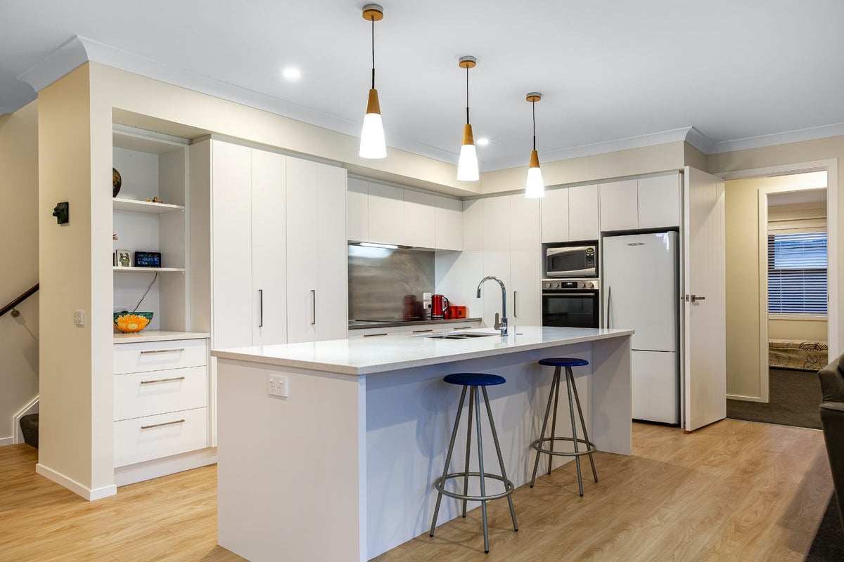 3 Kaiaho Close, Aotea, Porirua - Carousel 2