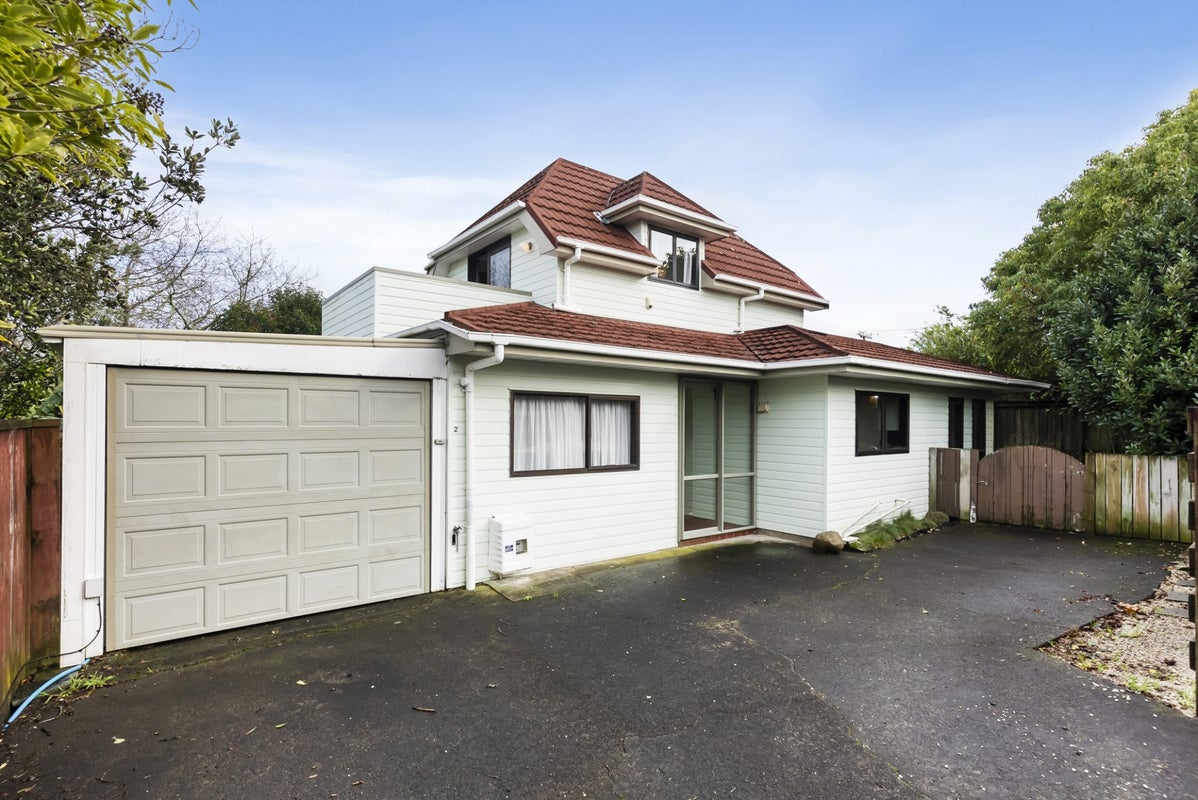 2/230 Rangatira Road, Beach Haven, Auckland - Carousel 1