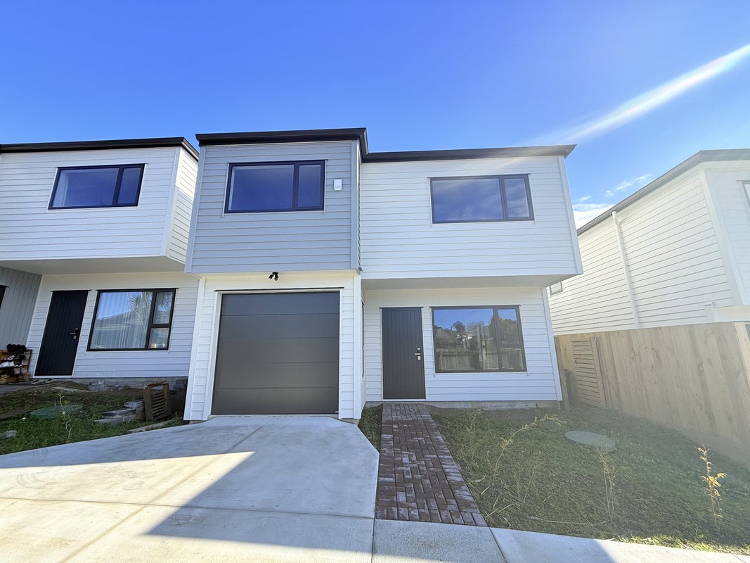 51 Andrew Road, Howick, Auckland - Carousel 1