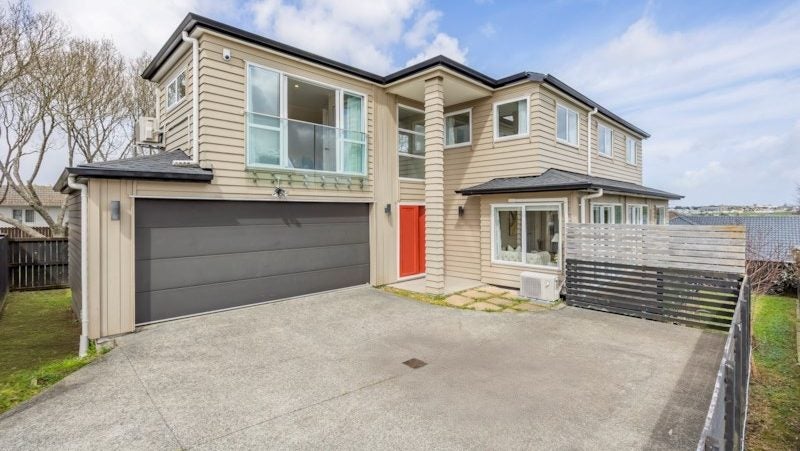 2/413 Richardson Road, Mount Roskill, Auckland - Carousel 1