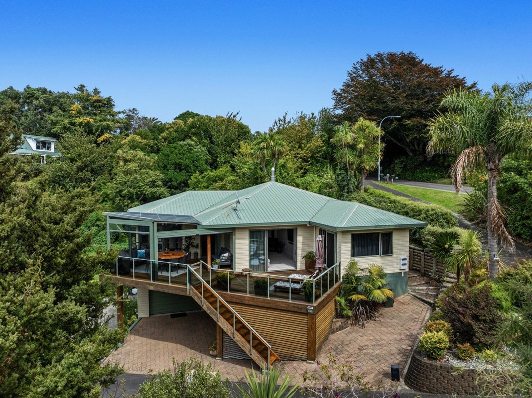 29 Seaview Road, Whakatane, Whakatane - Carousel 1