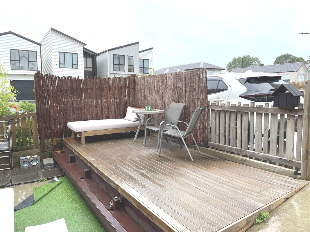 14 Herekino Street, Westgate, Auckland - Carousel 3