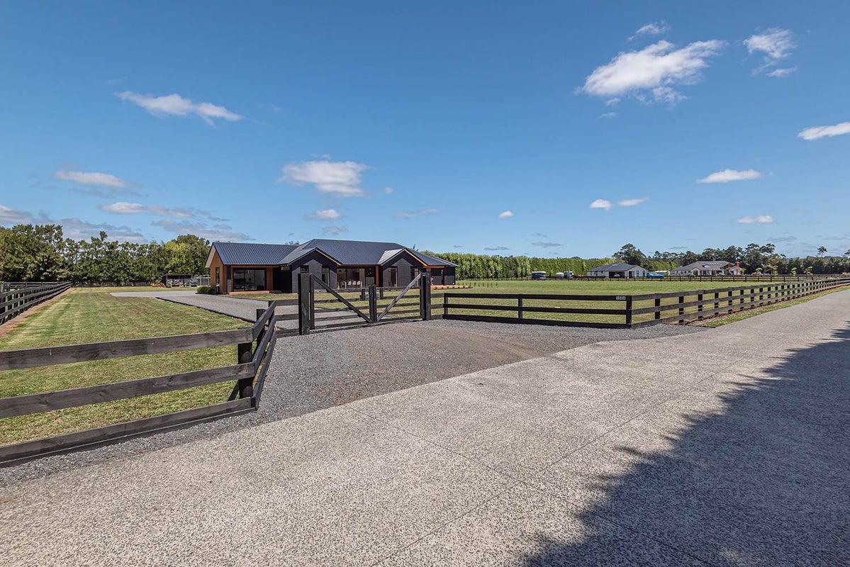 150A Taupaki Road, Henderson - Carousel 2