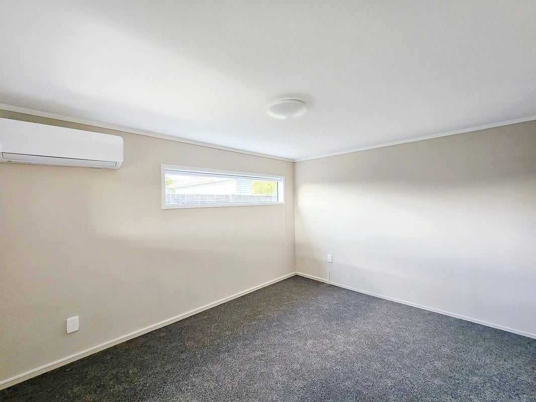 125 Birkdale Road, Birkdale, Auckland - Carousel 1