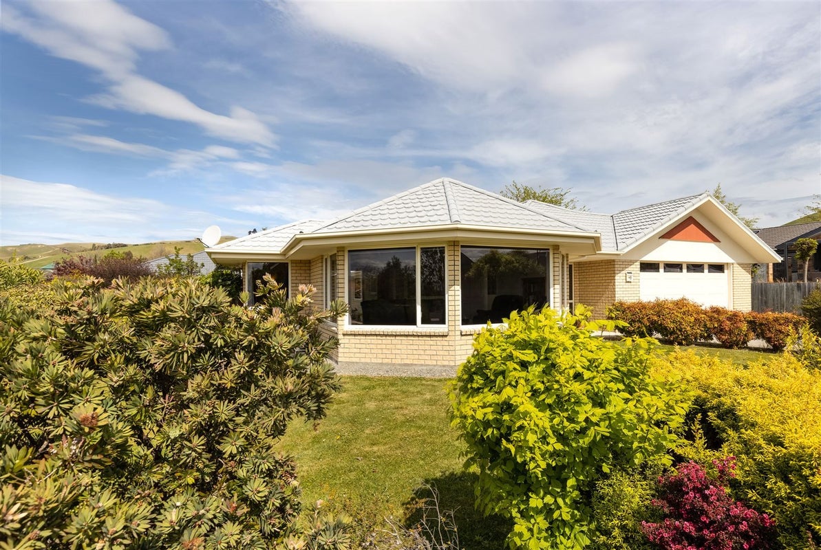 49 Hillcrest Avenue, Witherlea, Blenheim - Carousel 1