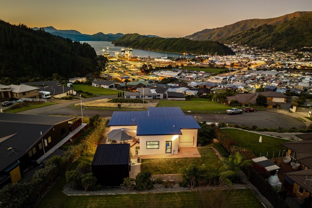 29 Harbour View Heights, Picton - Carousel 36