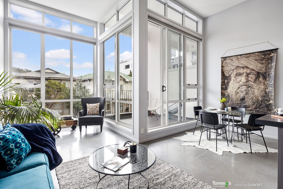104/107 Thorndon Quay, Pipitea, Wellington - Carousel 1