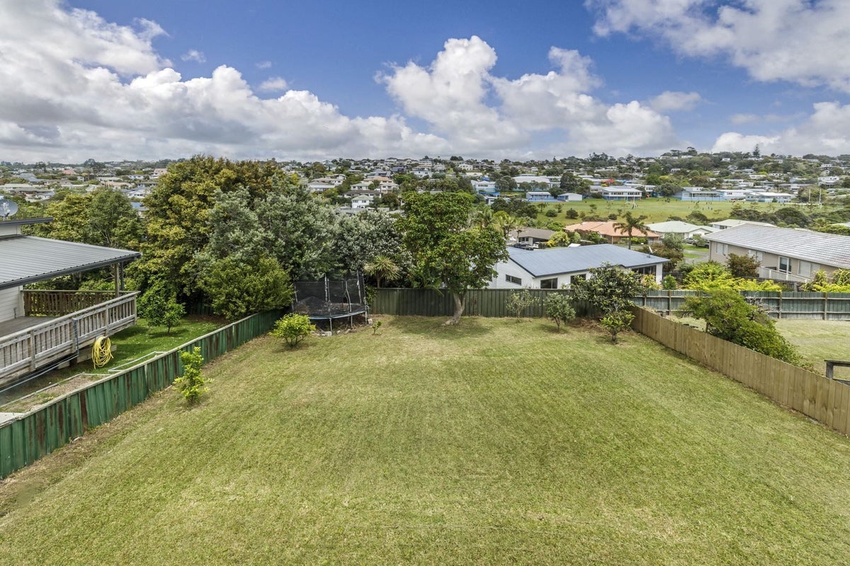 233 Vipond Road, Stanmore Bay, Whangaparaoa - Carousel 25