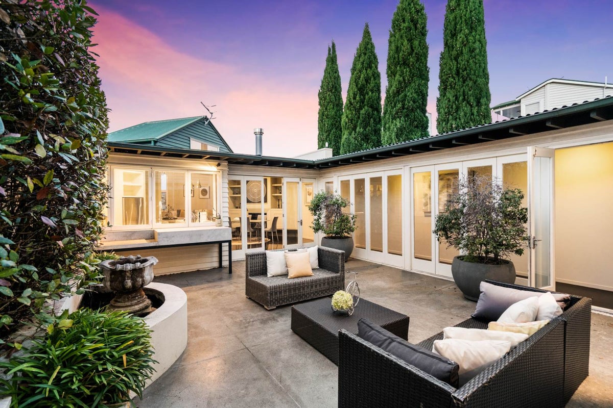 5C Churton Street, Parnell, Auckland - Carousel 1