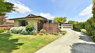 16 Gibson Drive, Hornby, Christchurch - Carousel 1