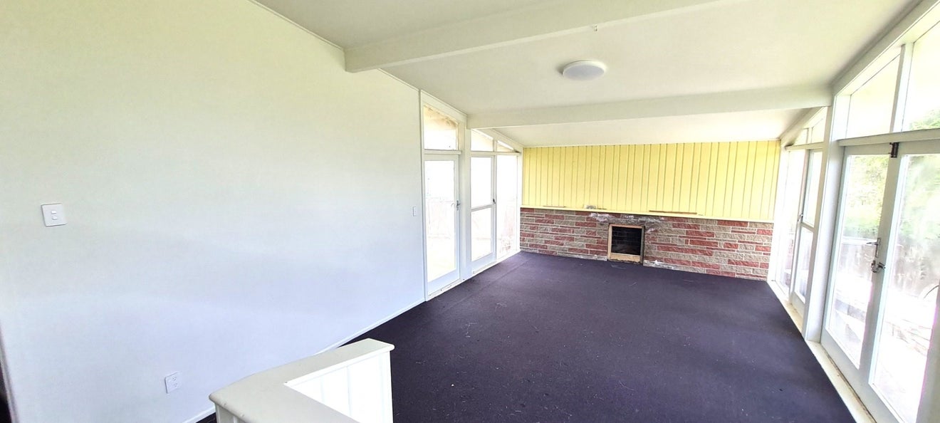 4 Jukes Place, Otara, Auckland - Carousel 1