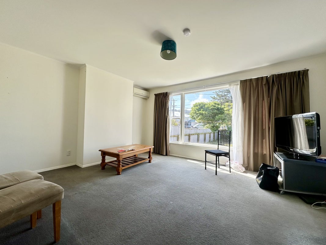 1070 High Street, Avalon, Lower Hutt - Carousel 2