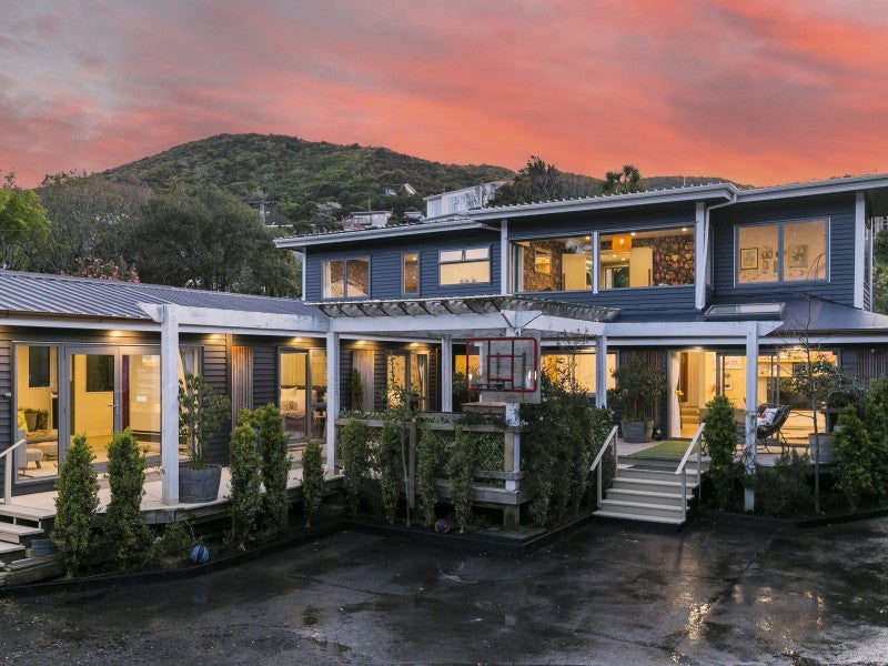 121 Campbell Street, Karori, Wellington - Carousel 1